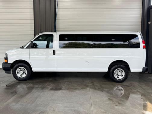 2022 Chevrolet Express 3500 RWD 3500 Extended Wheelbase LS