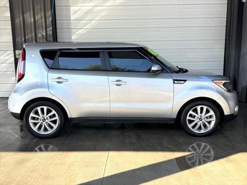 2019 Kia Soul +