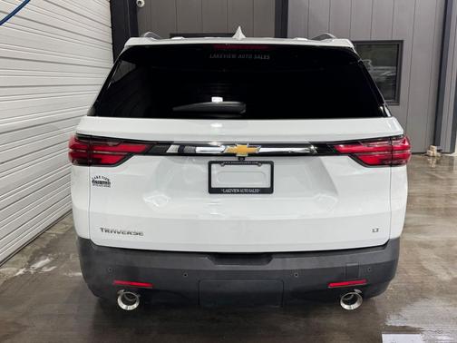 2022 Chevrolet Traverse LT Cloth