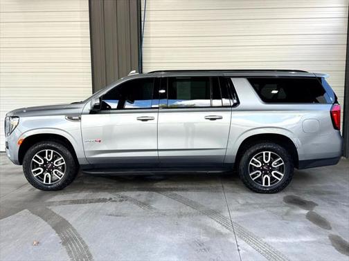 2024 GMC Yukon XL 4WD AT4