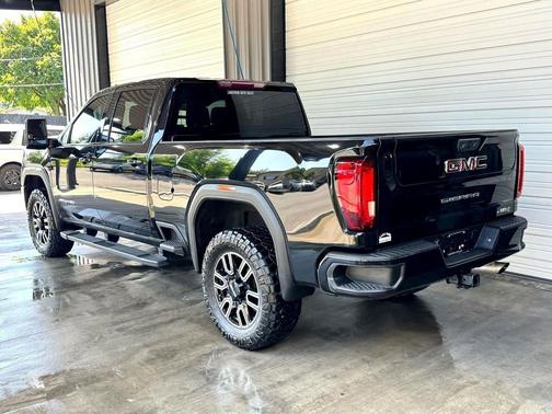 2021 GMC Sierra 2500 AT4
