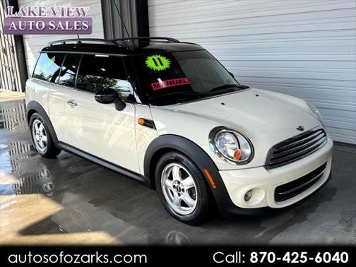 2011 MINI Cooper Clubman Base