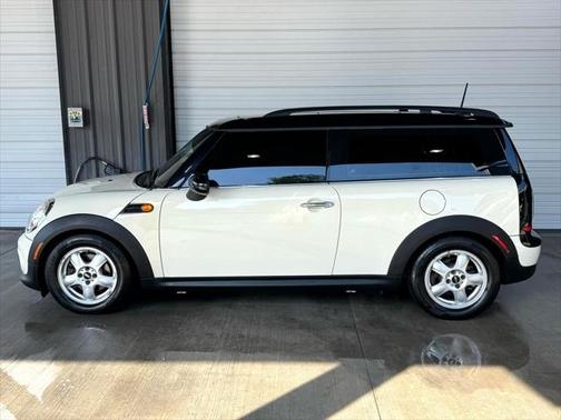 2011 MINI Cooper Clubman Base
