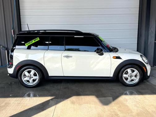 2011 MINI Cooper Clubman Base