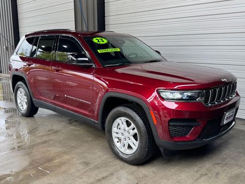 2023 Jeep Grand Cherokee Laredo
