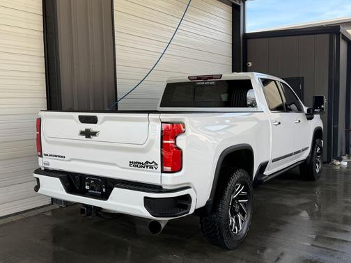 2024 Chevrolet Silverado 2500 High Country