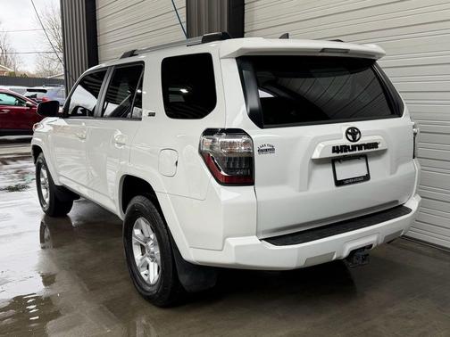2020 Toyota 4Runner SR5