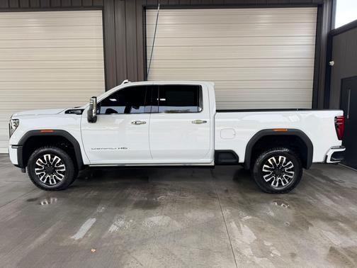 2025 GMC Sierra 2500 Denali Ultimate
