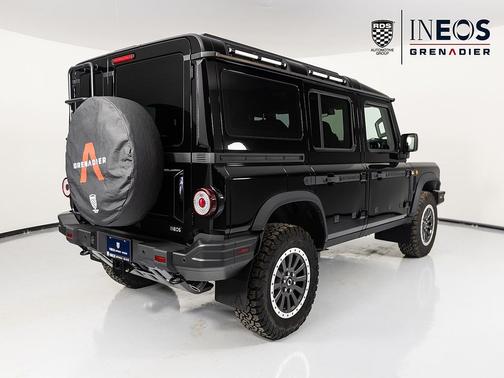 2025 INEOS Grenadier Fieldmaster