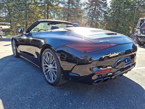 2022 Mercedes-Benz AMG SL 63 Base