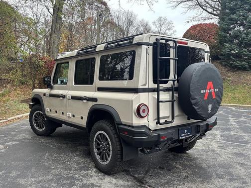 2025 INEOS Grenadier Fieldmaster