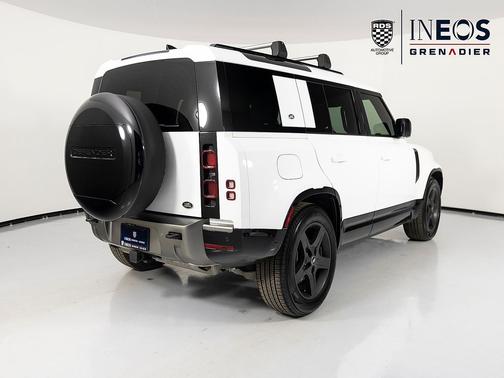 2023 Land Rover Defender 110 X-Dynamic SE