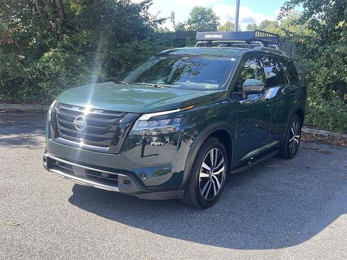 2024 Nissan Pathfinder Platinum 4WD
