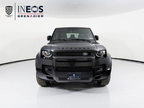 2025 Land Rover Defender 110 P400 X-Dynamic SE