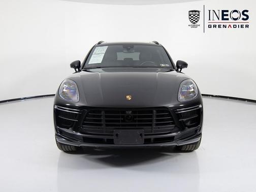 2020 Porsche Macan Turbo