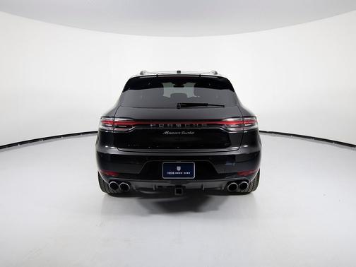 2020 Porsche Macan Turbo