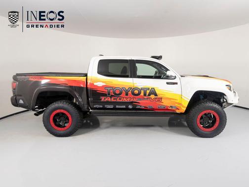 Super White 2018 Toyota Tacoma TRD Pro