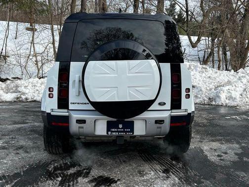 2023 Land Rover Defender 110 S