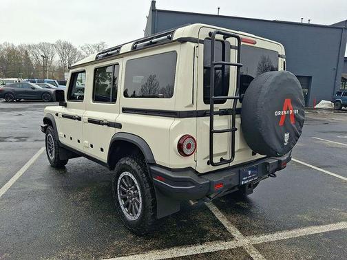 2025 INEOS Grenadier Fieldmaster