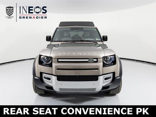 2023 Land Rover Defender 110 SE