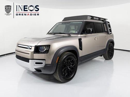 2023 Land Rover Defender 110 SE