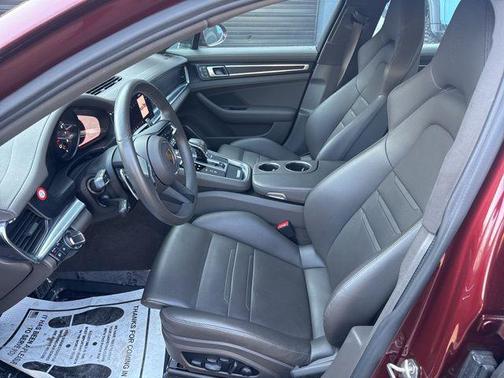 2022 Porsche Panamera 4 Platinum Edition