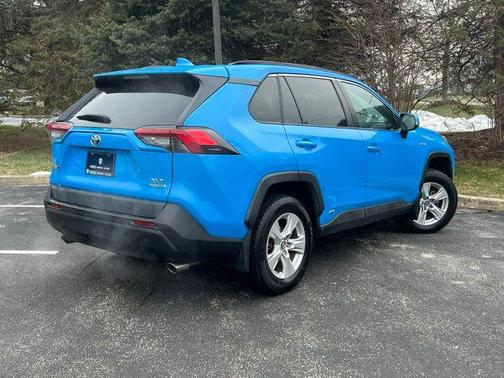 2019 Toyota RAV4 Hybrid XLE
