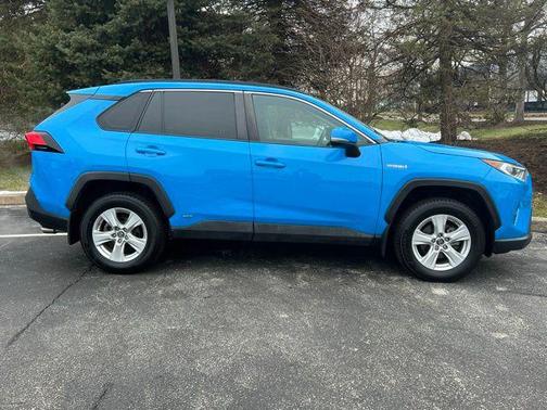 2019 Toyota RAV4 Hybrid XLE