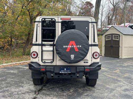 2025 INEOS Grenadier Fieldmaster