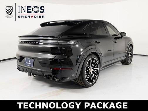 2025 Porsche Cayenne GTS