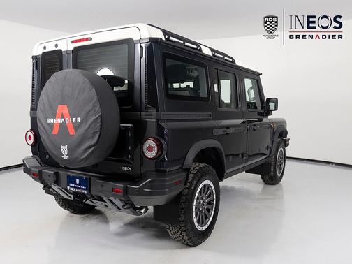 2025 INEOS Grenadier AWD