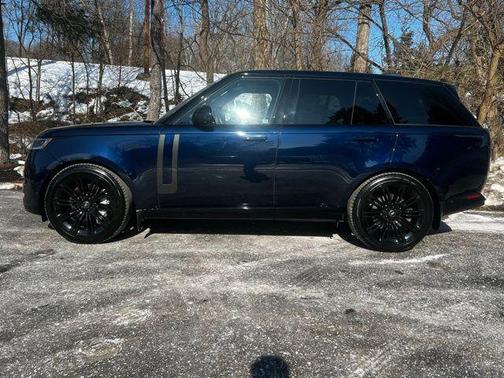 2023 Land Rover Range Rover P530 SE