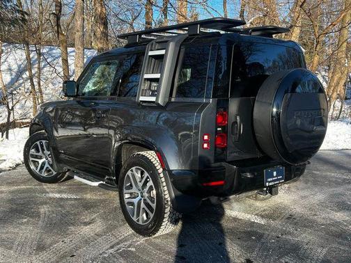 2024 Land Rover Defender 90 P400 X-Dynamic SE