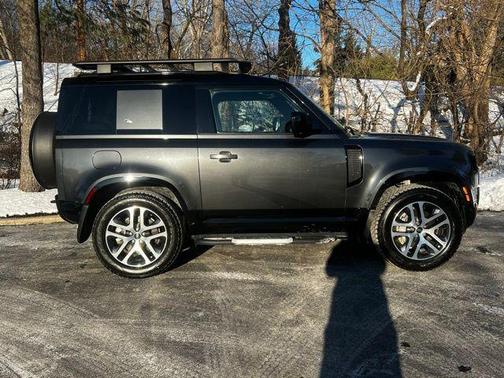 2024 Land Rover Defender 90 P400 X-Dynamic SE