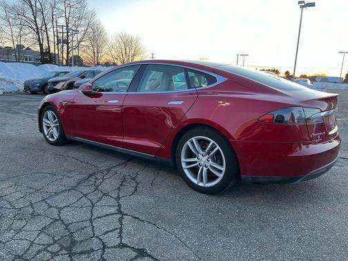 2015 Tesla Model S 85D