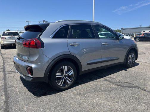 2022 Kia Niro LXS