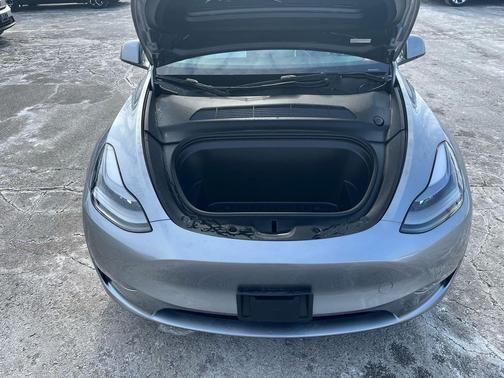 2024 Tesla Model Y Performance Dual Motor All-Wheel Drive