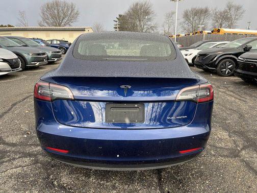 2022 Tesla Model 3 Long Range