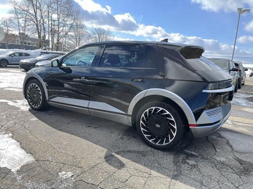 2024 Hyundai IONIQ 5 Limited