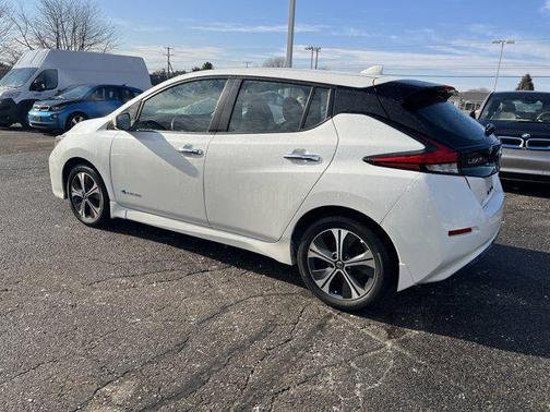 2019 Nissan Leaf SV PLUS