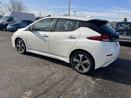 2019 Nissan Leaf SV PLUS