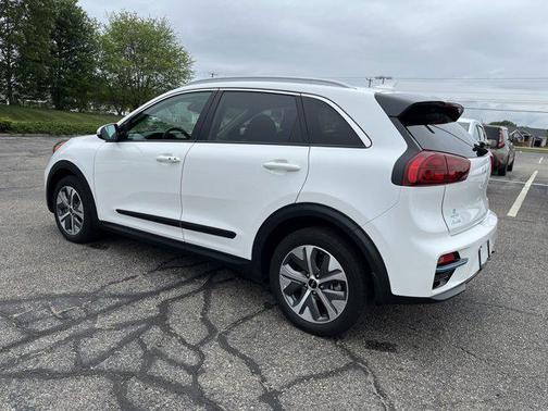 2022 Kia Niro EV EX Premium