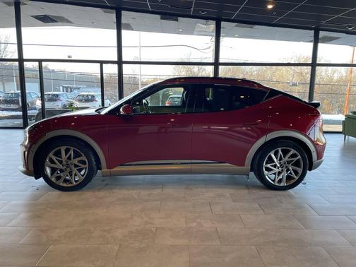 2023 Genesis GV60 Advanced AWD