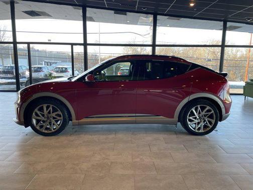 2023 Genesis GV60 Advanced AWD