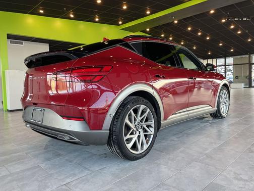 2023 Genesis GV60 Advanced AWD