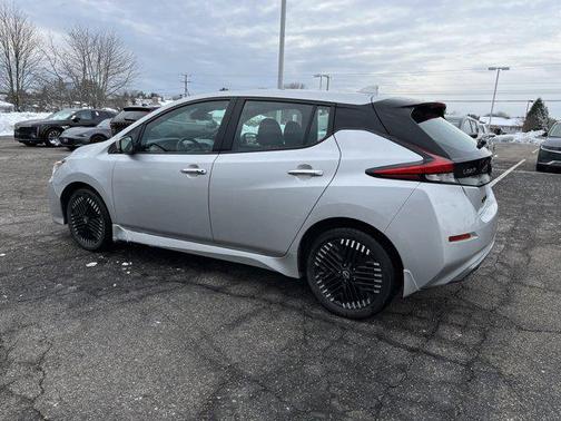 2023 Nissan Leaf SV PLUS 60 kWh