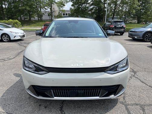 2023 Kia EV6 Wind