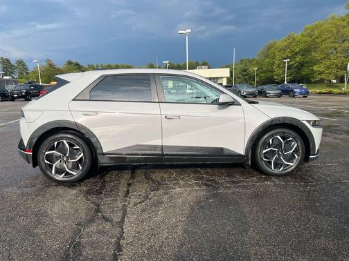 Atlas White 2023 Hyundai IONIQ 5 SEL