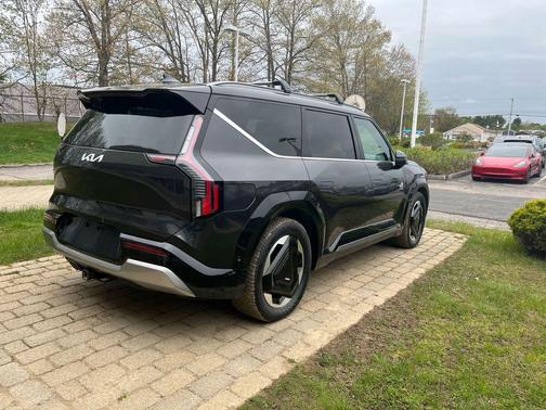 Panthera Metal 2024 Kia EV9 Land