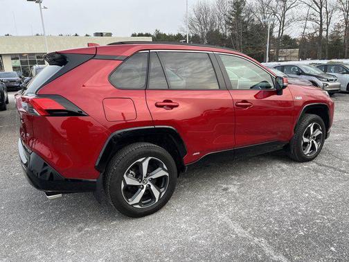 2024 Toyota RAV4 Prime SE